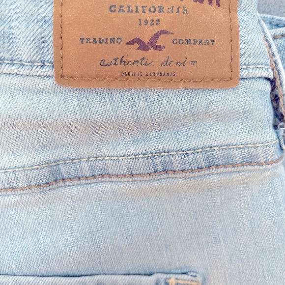 Hollister super skinny high rise size 11/30 - Picture 4 of 9